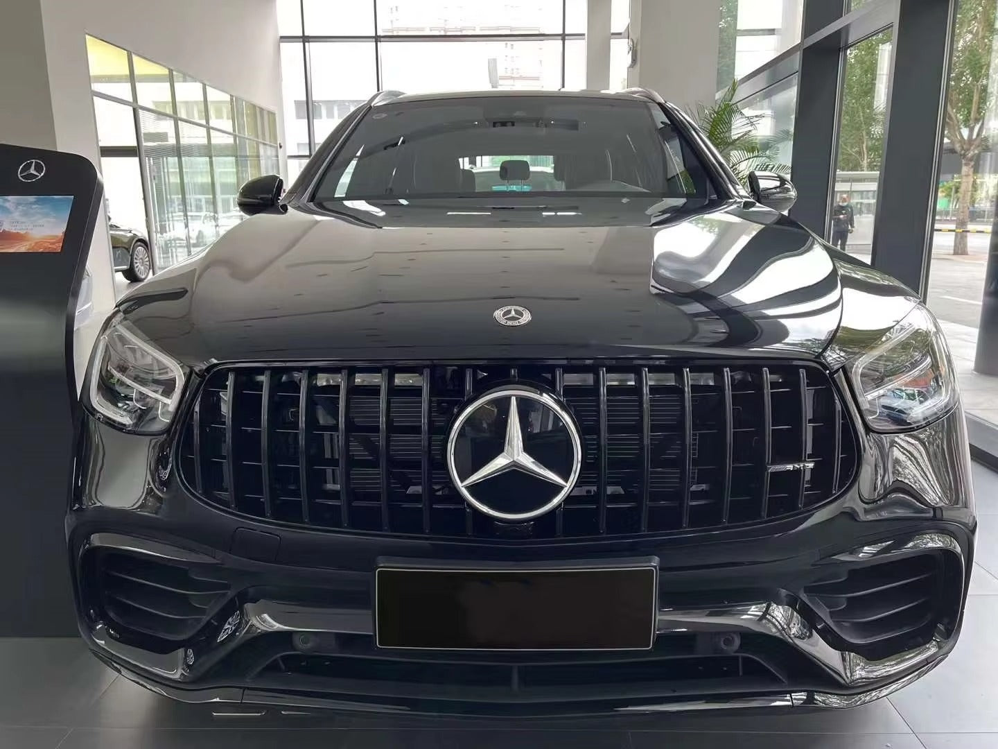 The Old to New Body Kit Is Suitable for Mercedes-Benz GLC-class X253 Surrounded by GLC63 Bumper Modification