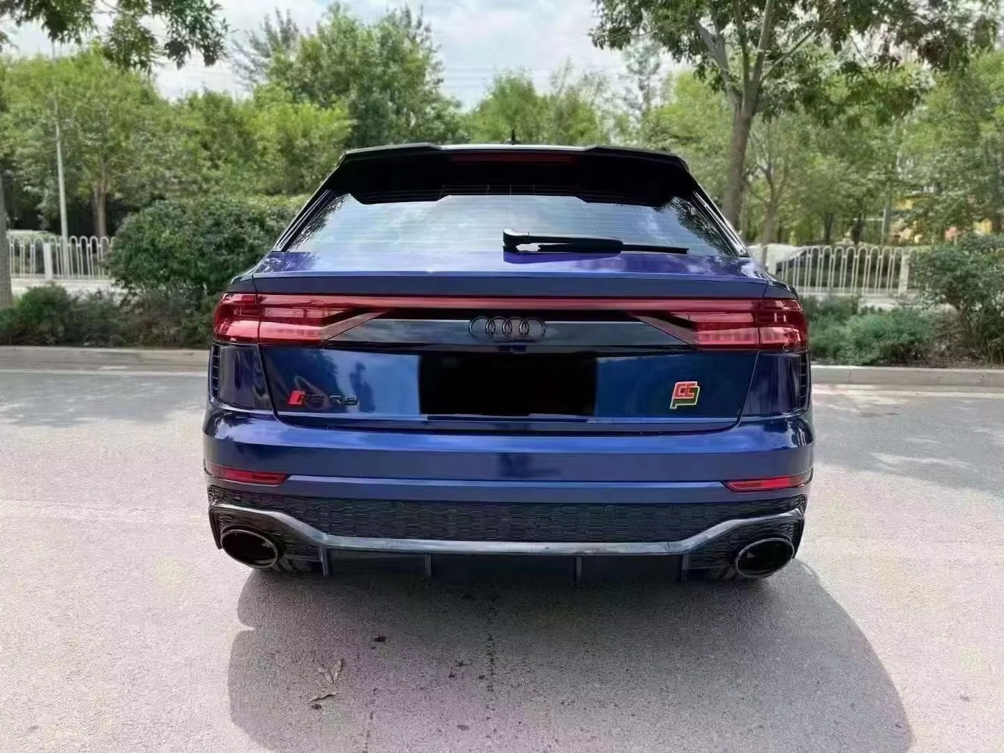 Body Kits RSQ8 Style Front Grille for Audi Q8 2019 4MN